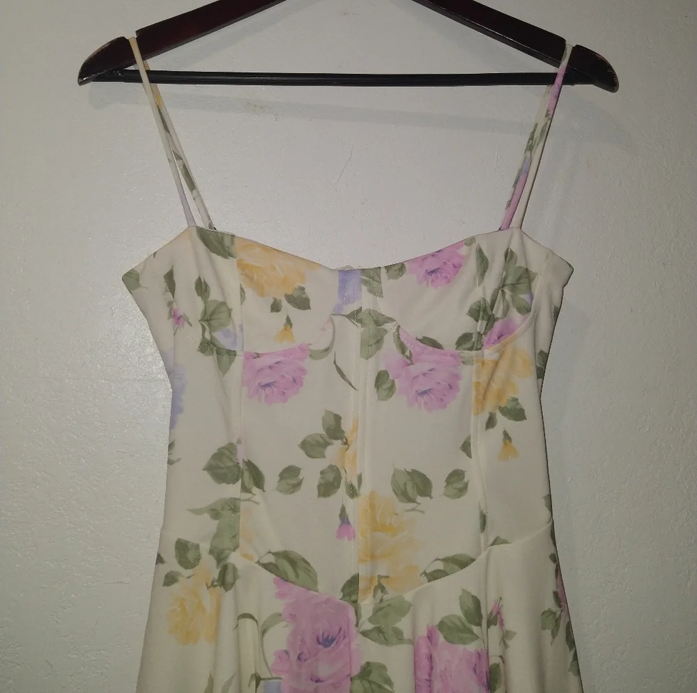 ZARA (BLOGGERS FAV) Floral Mini Corset Dress - Picture 4 of 11